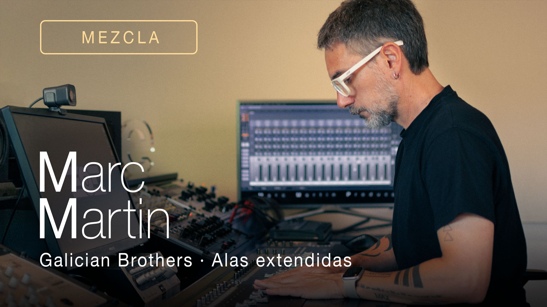 Galician Brothers · Alas extendidas